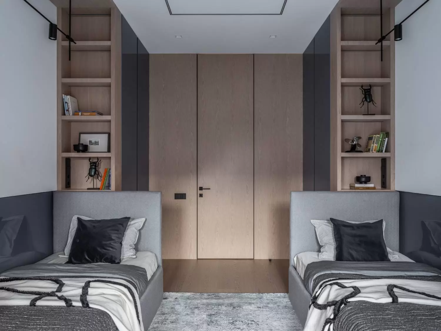 dom-s-zelenoy-vannoy-15